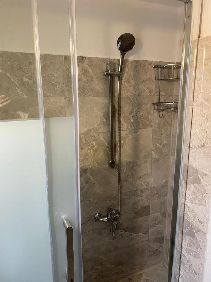 Olas 1-Bedroom Apartment Near The Center Of Athen Exterior foto