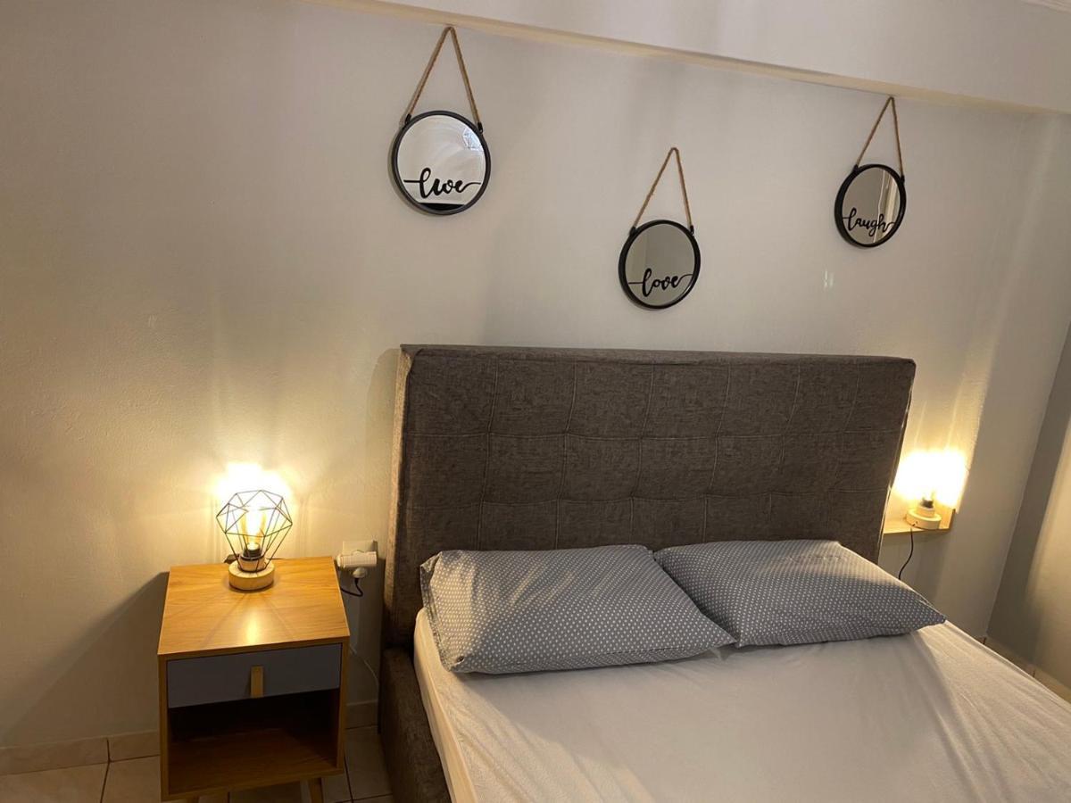 Olas 1-Bedroom Apartment Near The Center Of Athen Exterior foto